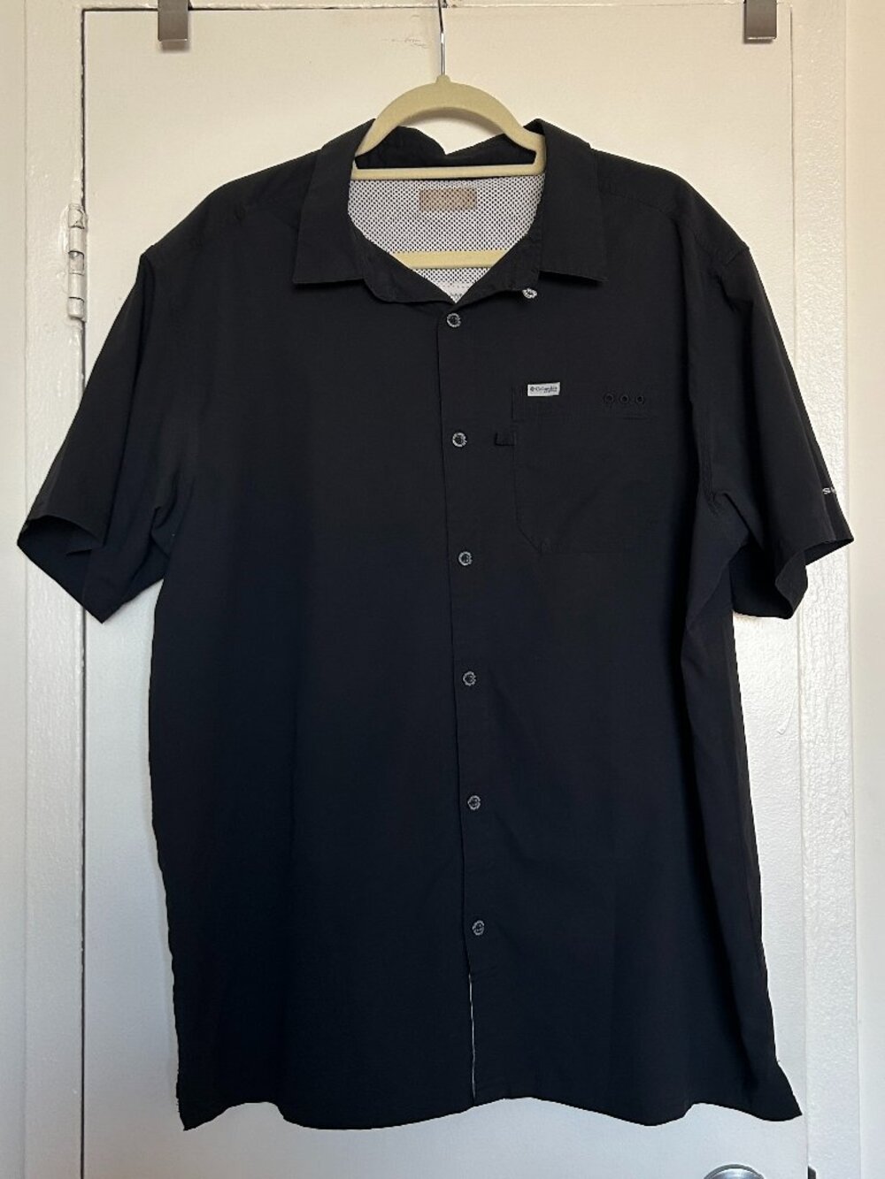 Columbia Men's Omni-Shade PFG Black Short Sleeve Button Down Shirt (Size XL)